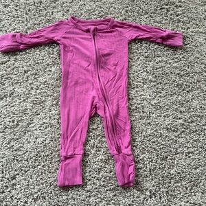 Newborn Little Sleepies pink ribbed zippy